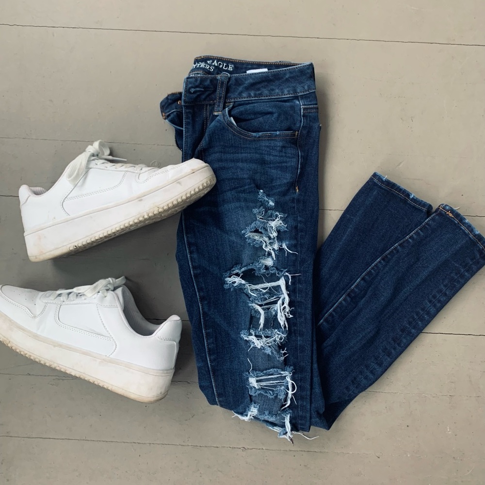 STORE CLOSING FINAL SALE ✨ American Eagle Distressed Jeans